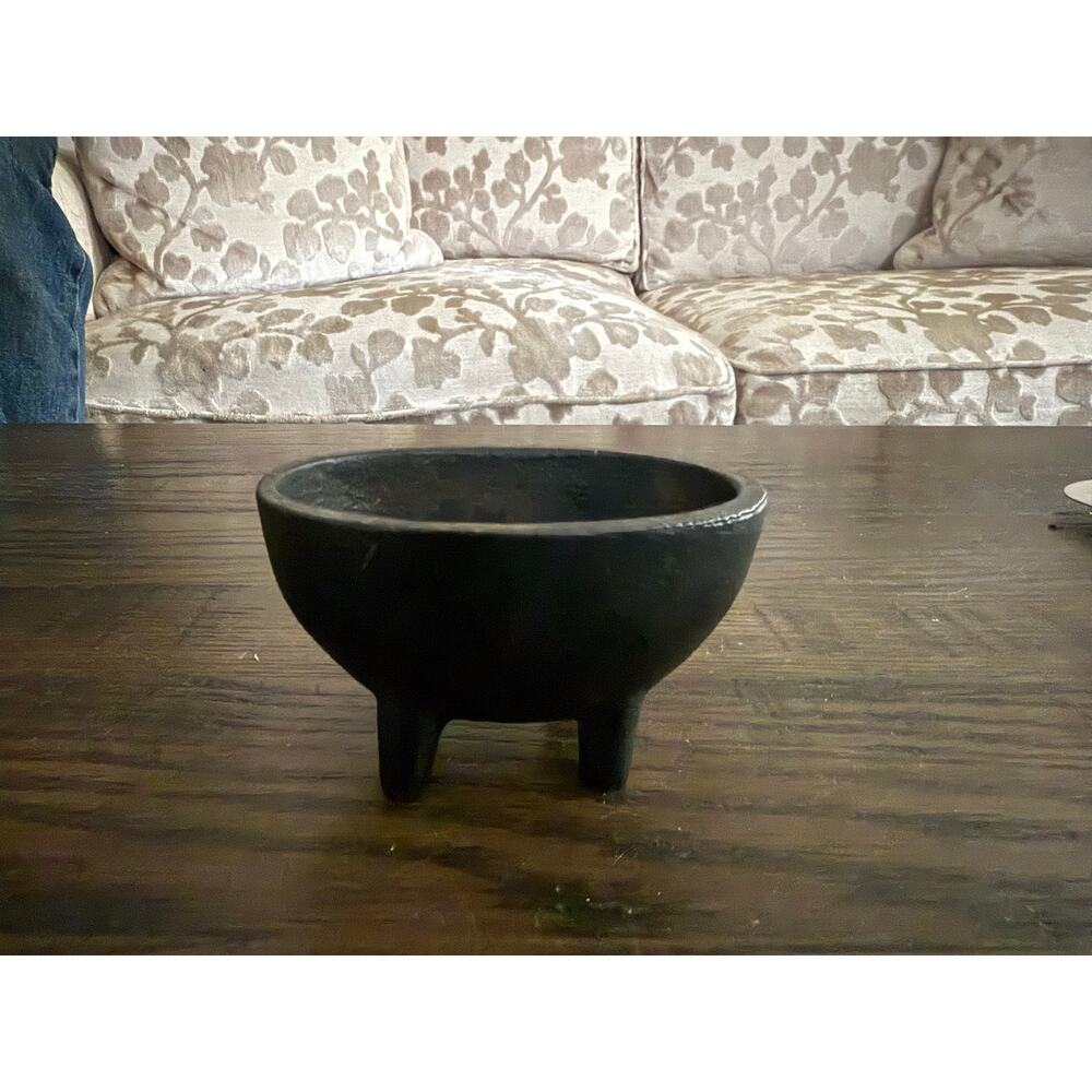 Small Solid Cast Iron Black Cauldron Ritual Bowl – 4” Oval